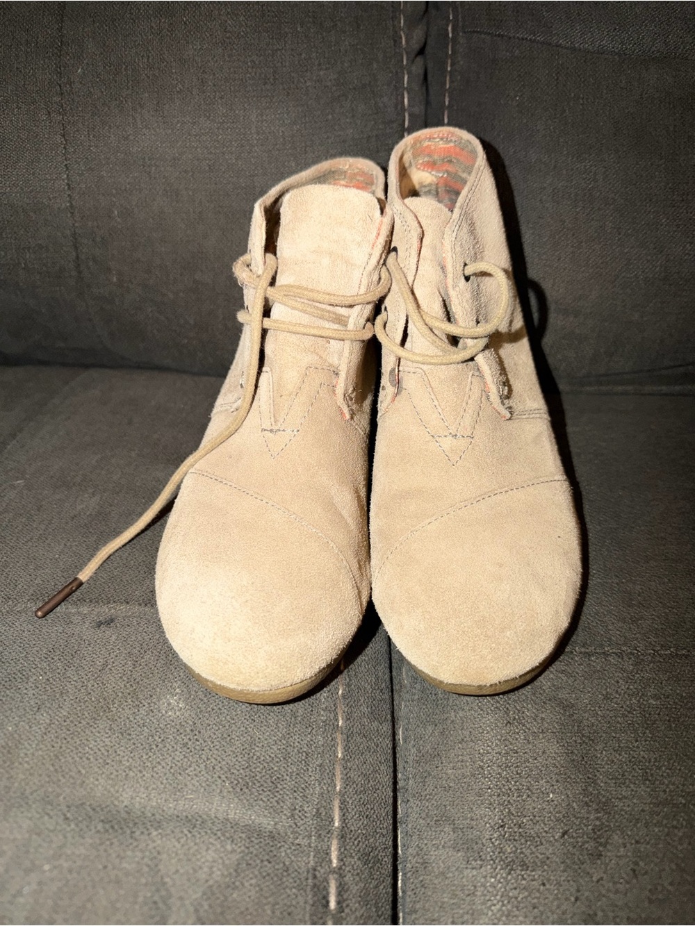 Tom’s Lace-Up Ankle Boots in Beige